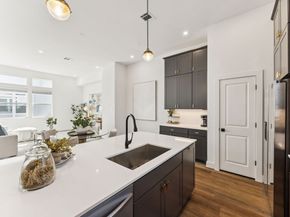 2121 Hoskins Drive C, Houston TX 77080