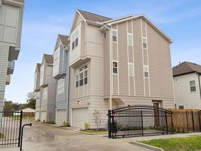 2121 Hoskins Drive C, Houston TX 77080