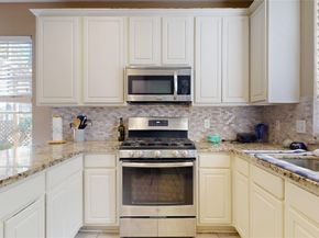 14 Willow Point Place, The Woodlands TX 77382