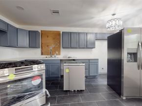 4214 Knotty Oaks Trail, Houston TX 77045