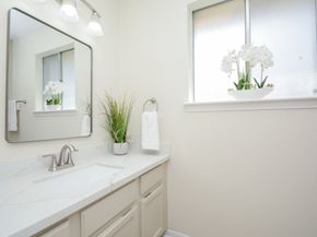 10427 Huntington Crest Drive, Houston TX 77099