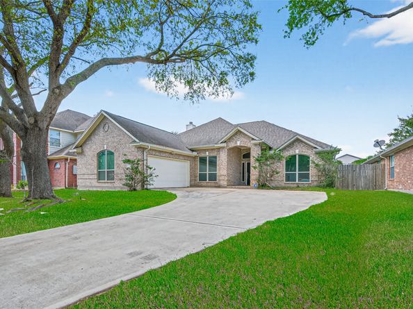 12426 Shadycrest Drive, Houston TX 77082