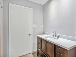 528 Beresford Street, Houston TX 77015