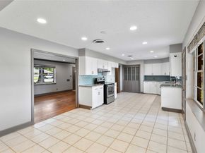528 Beresford Street, Houston TX 77015