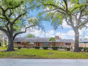 528 Beresford Street, Houston TX 77015