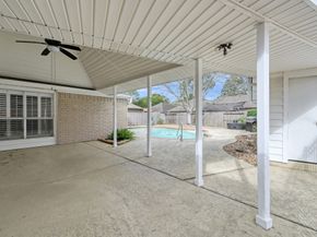 16135 Ridge Park Drive, Houston TX 77095