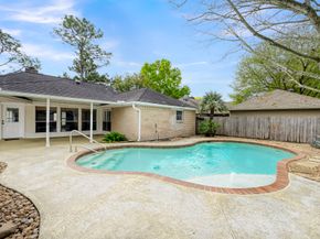 16135 Ridge Park Drive, Houston TX 77095