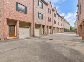 2904 Chenevert Street M, Houston TX 77004