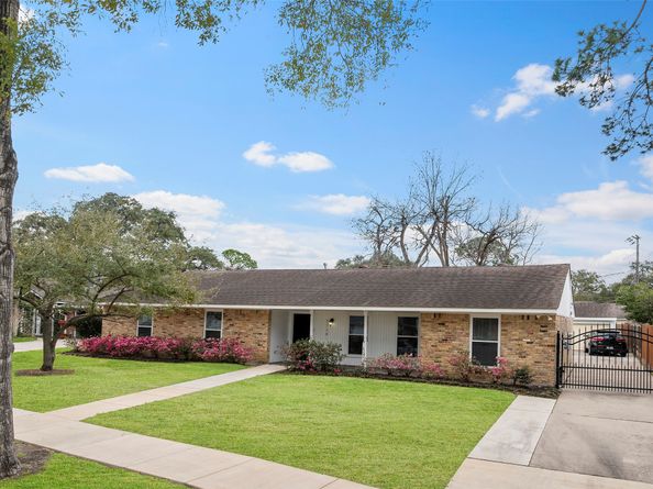 7719 Highmeadow Drive, Houston TX 77063