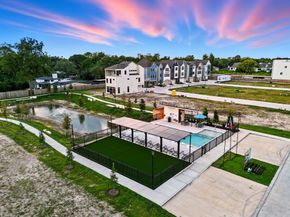 1704 Sedola Lane, Houston TX 77055