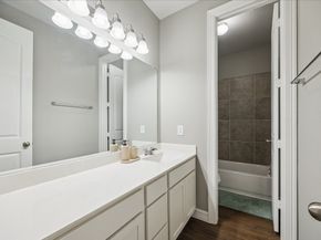 1502 Upland Glen Way, Houston TX 77043