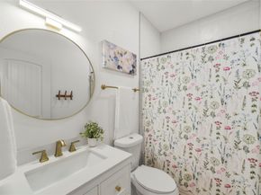 4030 Pineridge Street, Houston TX 77009