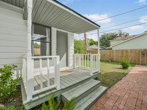 4030 Pineridge Street, Houston TX 77009