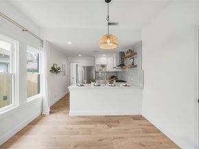 4030 Pineridge Street, Houston TX 77009