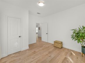 4030 Pineridge Street, Houston TX 77009