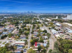 7711 Avenue L, Houston TX 77012