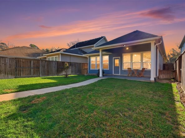 66 Whetstone Ridge Way, Spring TX 77382