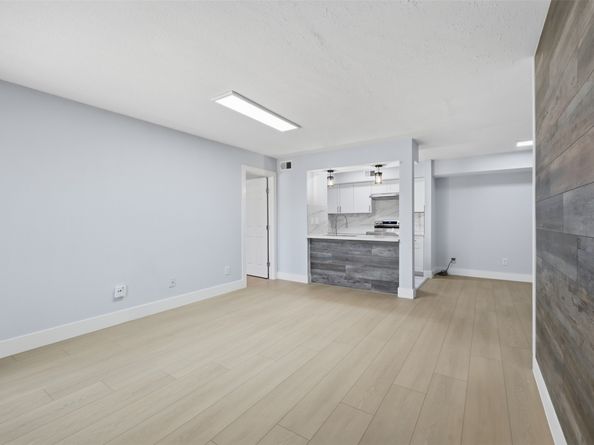 9350 Country Creek Drive 41, Houston TX 77036