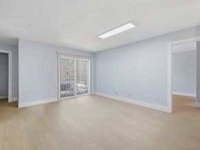 9350 Country Creek Drive 41, Houston TX 77036