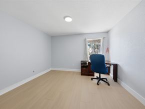 9350 Country Creek Drive 41, Houston TX 77036