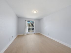 9350 Country Creek Drive 41, Houston TX 77036