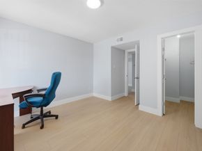 9350 Country Creek Drive 41, Houston TX 77036