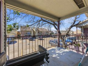 9350 Country Creek Drive 41, Houston TX 77036