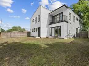 6835 Weston Street A & B, Houston TX 77021