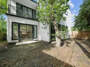 6835 Weston Street A & B, Houston TX 77021