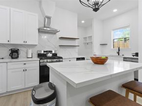 6747 Peerless Street, Houston TX 77021