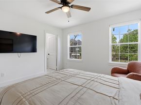 6747 Peerless Street, Houston TX 77021