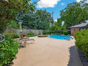 5326 Redstart Street, Houston TX 77096