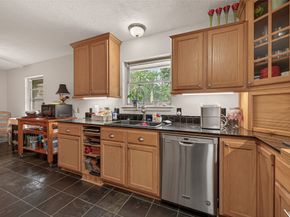 5326 Redstart Street, Houston TX 77096