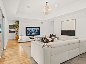 5618 Wigton Drive, Houston TX 77096