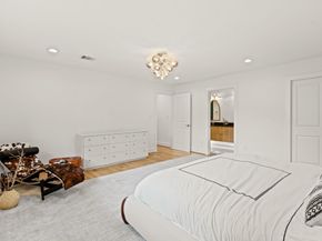 5618 Wigton Drive, Houston TX 77096