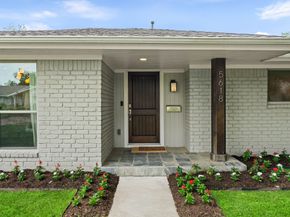 5618 Wigton Drive, Houston TX 77096