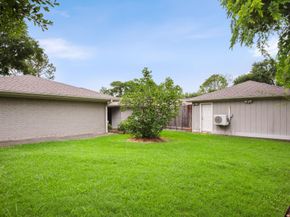 5618 Wigton Drive, Houston TX 77096