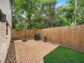 3402 Wildwood Ridge Court, Houston TX 77339