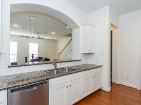 9120 Lakes At 610 Drive, Houston TX 77054