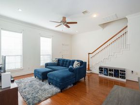 9120 Lakes At 610 Drive, Houston TX 77054