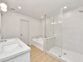 7227 Cabrina Lane, Houston TX 77083