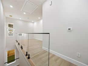 3807 Noah Street W, Houston TX 77021
