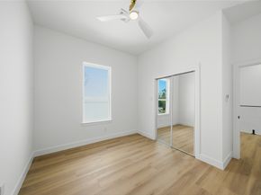 3807 Noah Street W, Houston TX 77021
