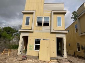 966 South Lane A/B, Houston TX 77088