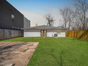 4710 Hershe Street, Houston TX 77020