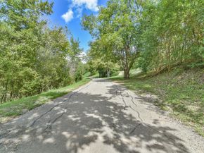 1007 Arrow Hill Road, Houston TX 77077