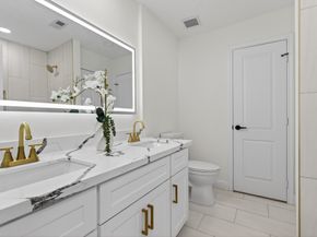 6207 Rollingbrook Drive, Houston TX 77096