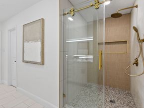 6207 Rollingbrook Drive, Houston TX 77096