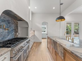 4046 Drummond Street, Houston TX 77025