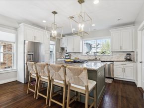 2431 Calumet Street, Houston TX 77004